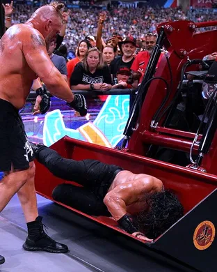 WWE: RAW